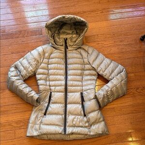 Lululemon Athletica Gray Goose Down Puffer Jacket detachable hood size 4 likenew